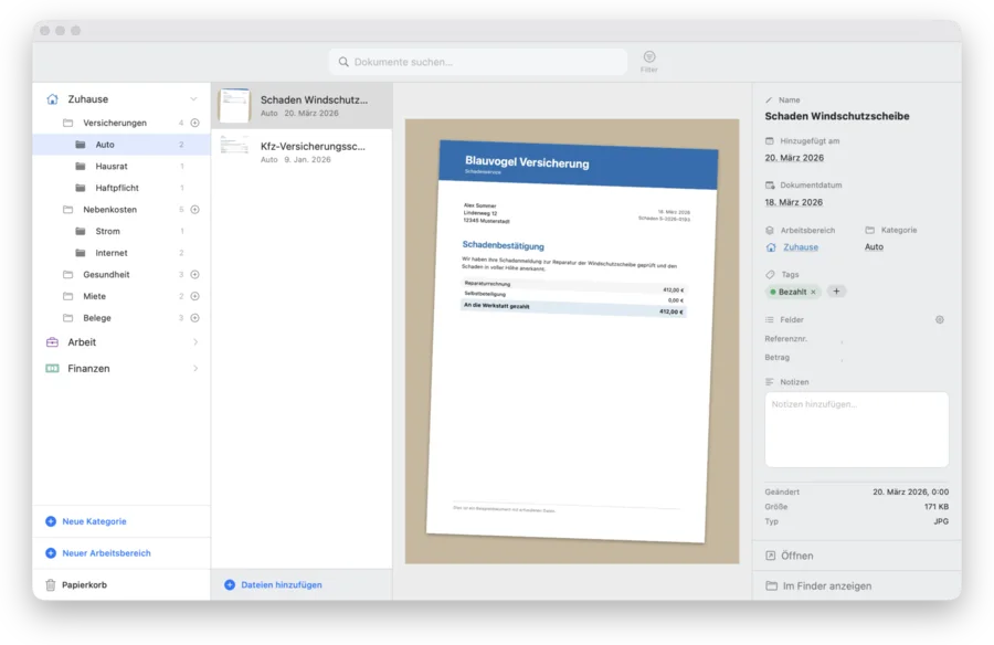 Koda auf dem Mac: die Kategorie „Auto“ mit zwei Dokumenten, ein fotografiertes Schreiben der Versicherung in der Vorschau, daneben seine Details